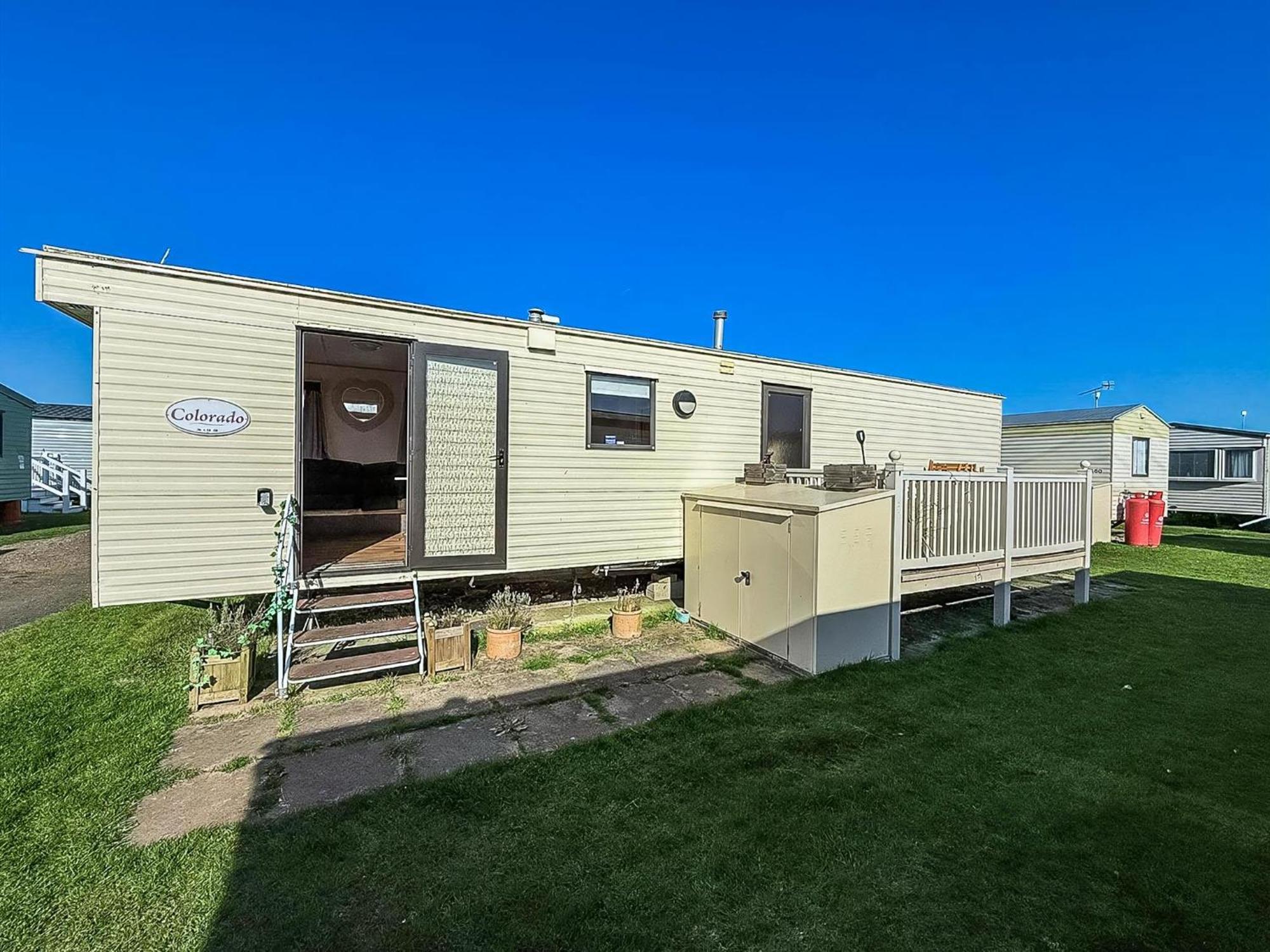 Wonderful 6 Berth Caravan In Norfolk At Beach, Ref 21012e * Heacham
